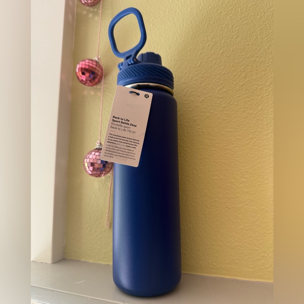 Lululemon Back To Life Sports Bottle 24oz. Blue tide NWT